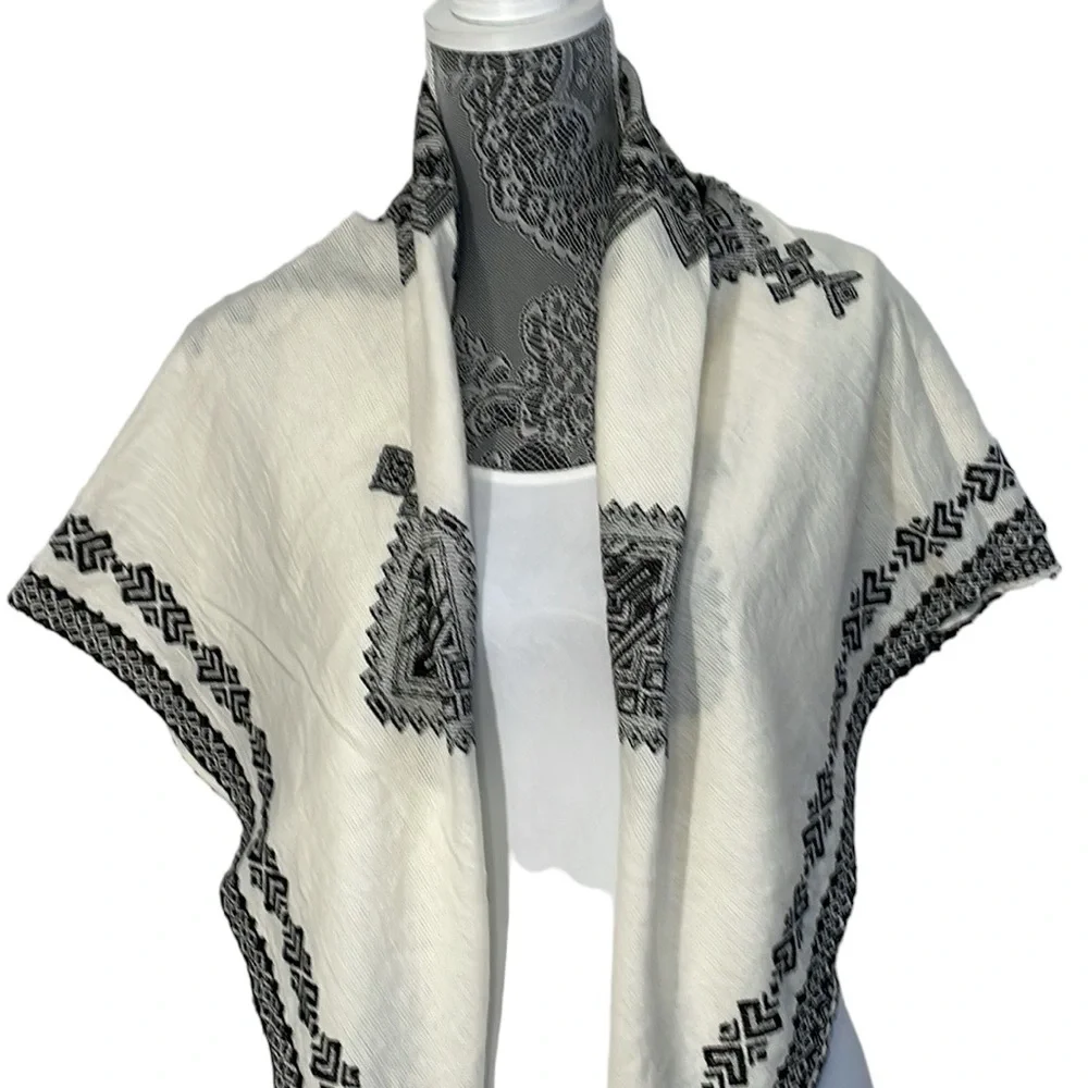 World Market 40” square scarf wrap with tassels. Off white & black. New with tag